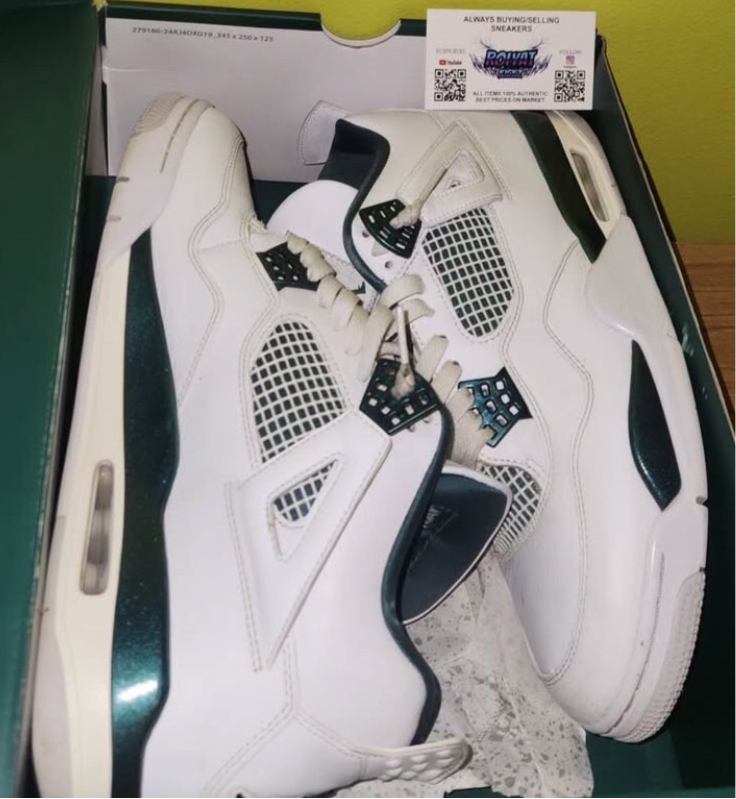 AIR JORDAN 4 OXIDIZED GREEN WITH OG BOX