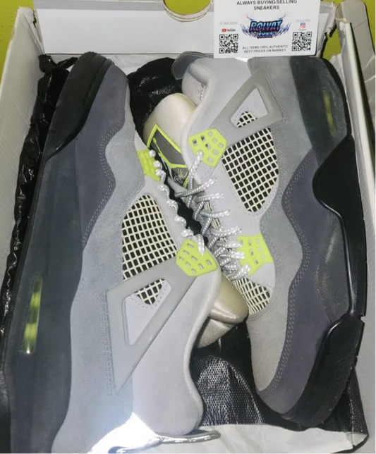 AIR JORDAN 4 NEON WITH OG BOX